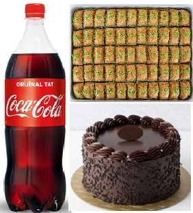 5 ile 8 kiilik kiilik Klasik ikolatal ya pasta 1 lt cola 1 kg Fstkl Baklava